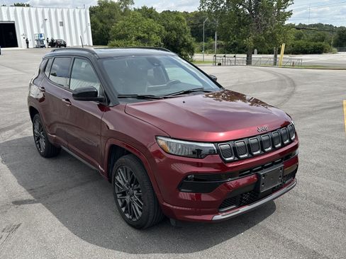 Used 2022 Jeep Compass High Altitude AWD/4WD image 2