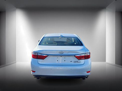 Used 2013 Lexus ES 350 image 4