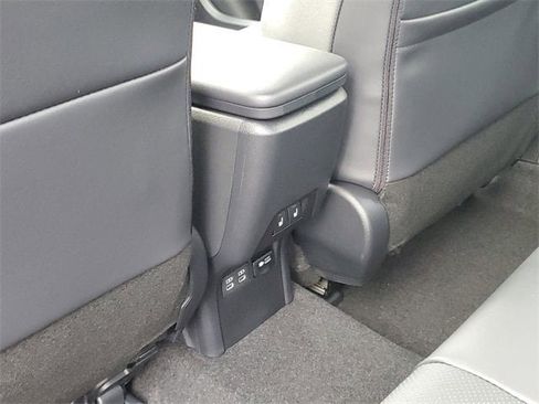 New 2026 Toyota Prius Plug-In Hybrid image 10