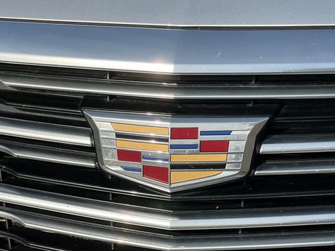Used 2017 Cadillac XT5 Luxury AWD/4WD image 16