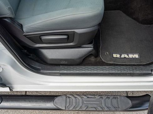 Used 2017 RAM 2500 SLT image 40
