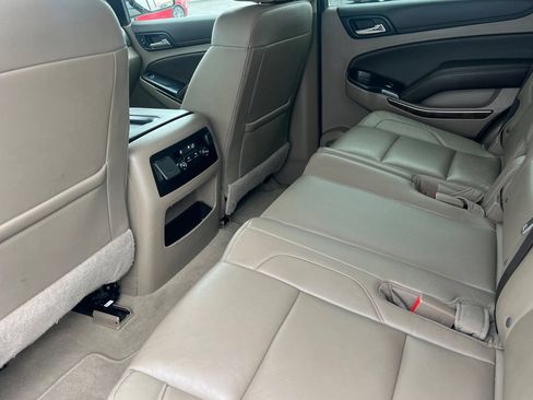 Used 2019 Chevrolet Tahoe LT AWD/4WD image 9