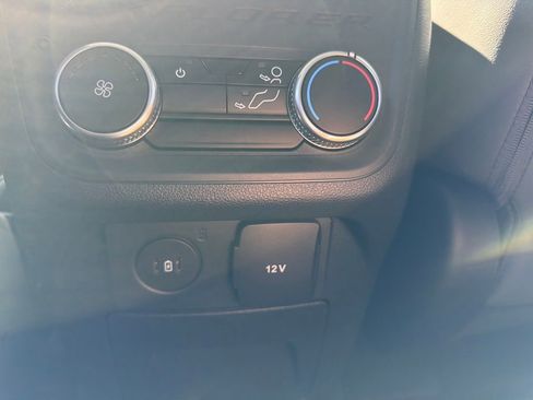 New 2026 Ford Explorer Active image 40