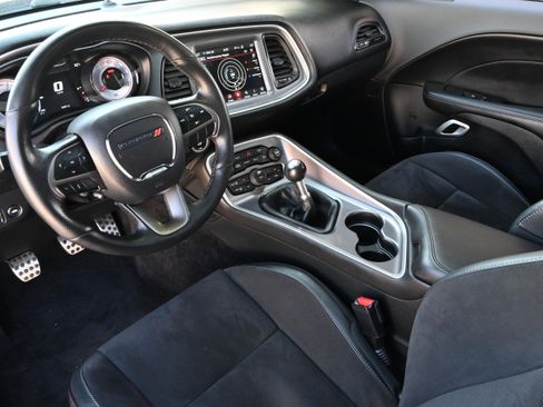 Used 2019 Dodge Challenger R/T Scat Pack w/ Shaker Package image 13