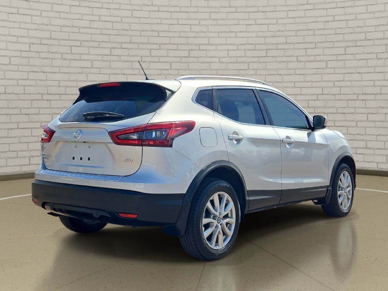 Used 2021 Nissan Rogue Sport SV FWD image 5
