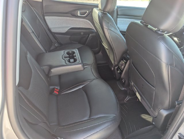 Used 2022 Jeep Compass Latitude AWD/4WD image 11