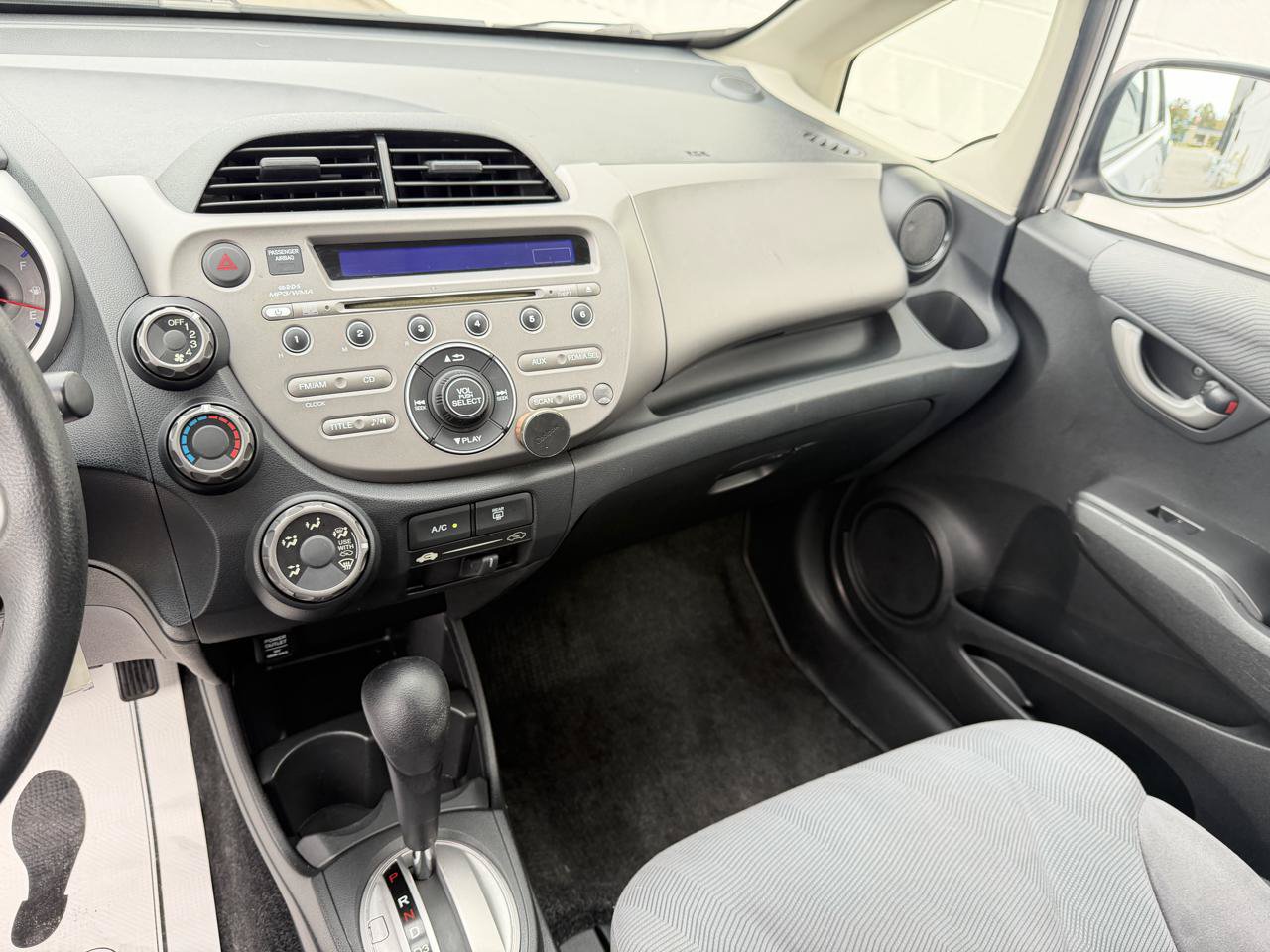 Used 2013 Honda Fit image 12
