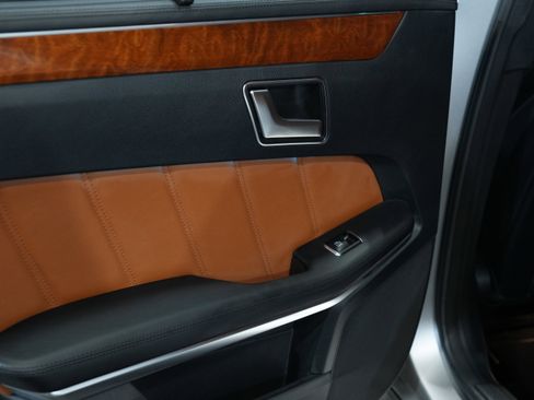 Used 2014 Mercedes-Benz E 63 AMG S-Model image 28