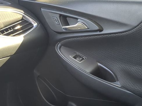 Used 2016 Chevrolet Malibu LT image 14