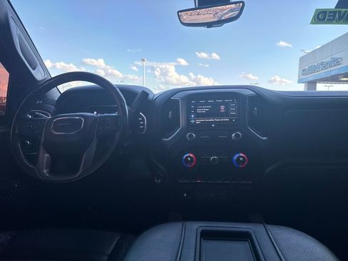 Used 2021 GMC Sierra 2500 Denali w/ Denali Black Diamond Edition image 15