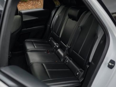 Used 2024 Cadillac Lyriq Tech image 23