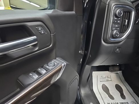 Used 2019 Chevrolet Silverado 1500 LT w/ All-Star Edition AWD/4WD image 29