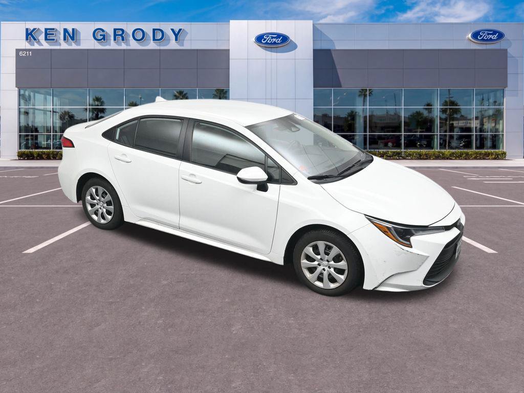 Used 2024 Toyota Corolla LE FWD image 12