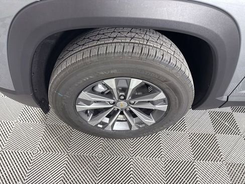 New 2026 Chevrolet Equinox LT w/ Safety and Technology Package FWD image 10