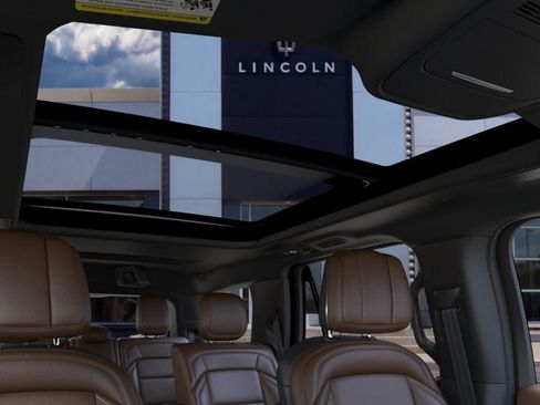 New 2026 Lincoln Navigator Reserve AWD/4WD image 22