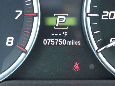 Used 2017 Acura TLX w/ Technology Package FWD image 11