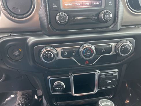 Certified 2021 Jeep Wrangler Unlimited Sport image 26