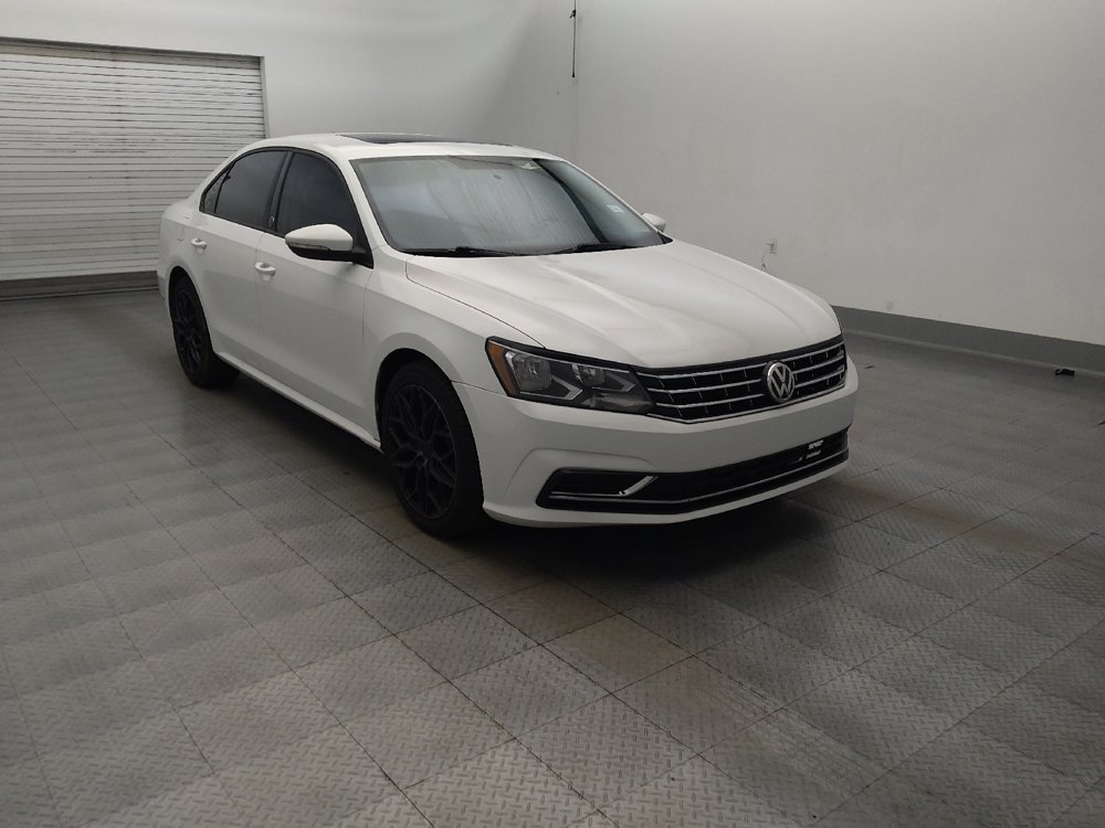 Used 2019 Volkswagen Passat 2.0T Wolfsburg FWD image 13