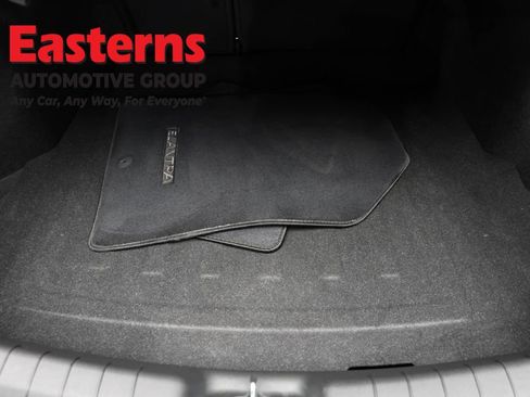 Used 2020 Hyundai Elantra SEL w/ Cargo Package (C1) FWD image 9