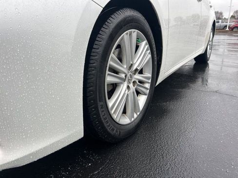 Used 2015 Lexus ES 350 w/ Premium Package image 10