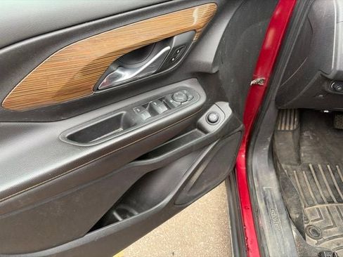 Used 2019 GMC Terrain SLE w/ Driver Convenience Package AWD/4WD image 14