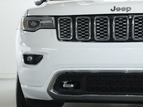 Used 2017 Jeep Grand Cherokee Overland AWD/4WD image 6