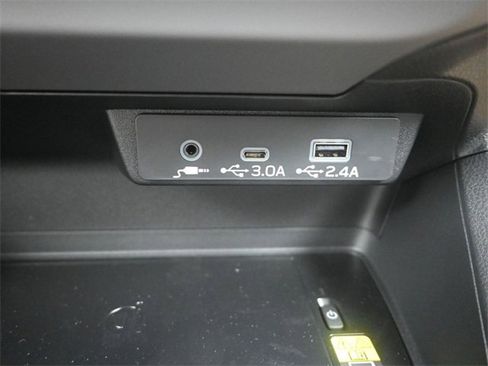 New 2025 Subaru Crosstrek 2.5i Limited image 10