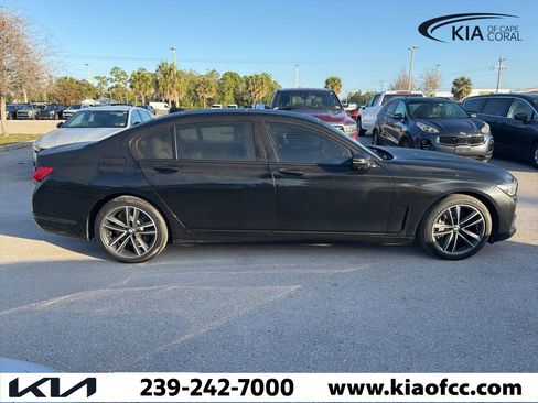 Used 2021 BMW 750i xDrive w/ Luxury Rear Seating Package image 1