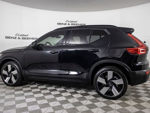 Used 2023 Volvo XC40 Recharge Ultimate image 13