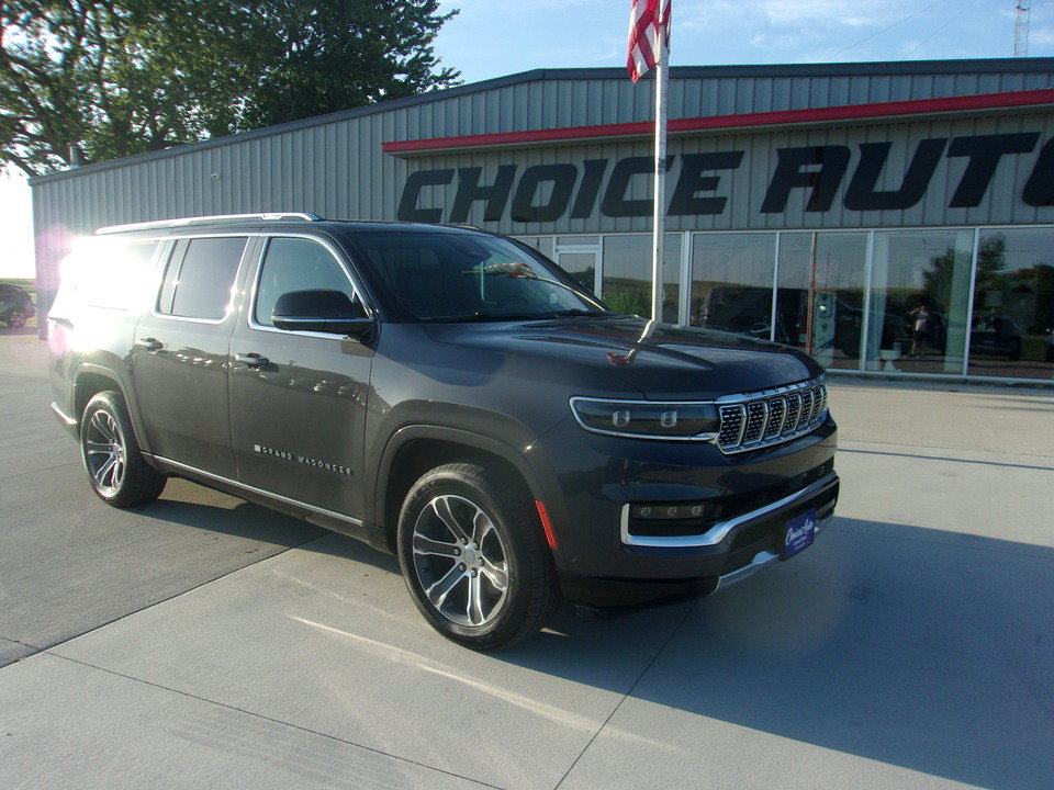Used 2024 Jeep Grand Wagoneer L 4WD image 1
