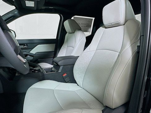New 2025 Toyota Tacoma Limited AWD/4WD image 8