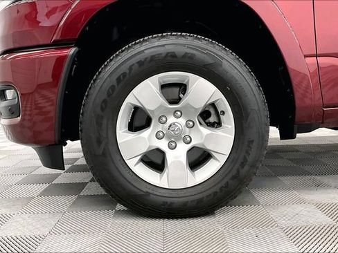 Used 2025 RAM 1500 Big Horn AWD/4WD image 10