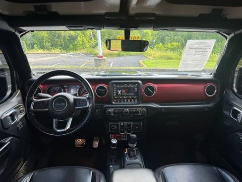 Used 2021 Jeep Gladiator Rubicon AWD/4WD image 17