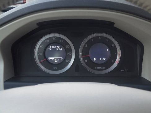 Used 2009 Volvo XC70 3.2 AWD/4WD image 8
