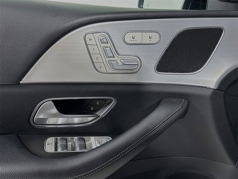 Used 2024 Mercedes-Benz GLE 450e 4MATIC image 15