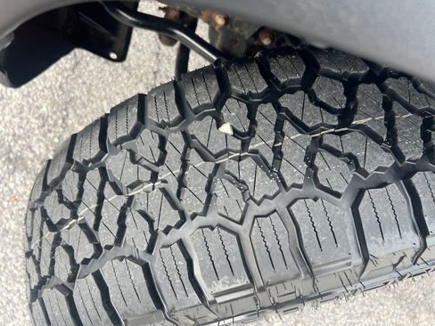 Used 2018 Jeep Wrangler Unlimited Rubicon w/ Cold Weather Group image 27