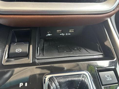 Used 2020 Subaru Outback Touring XT image 17