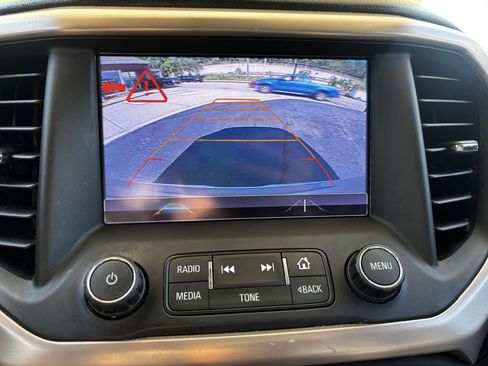 Used 2017 GMC Acadia Denali AWD/4WD image 16