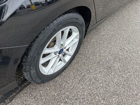 Used 2017 Ford Focus SE image 19