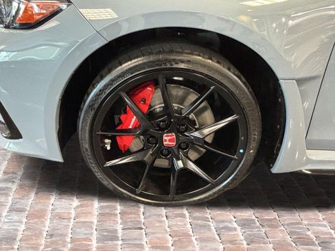 New 2026 Honda Civic Type R image 32