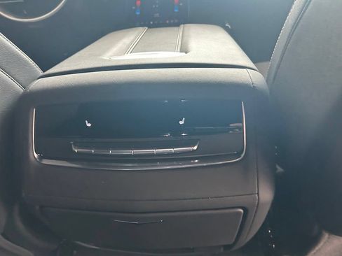 Used 2026 Cadillac Escalade 4WD image 30