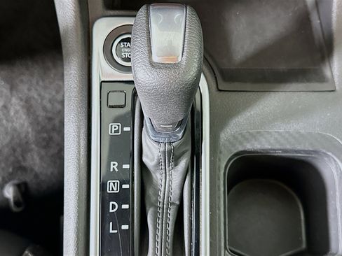 Used 2024 Nissan Sentra SV image 24