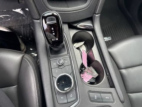 Used 2022 Cadillac XT6 Premium Luxury AWD/4WD image 19