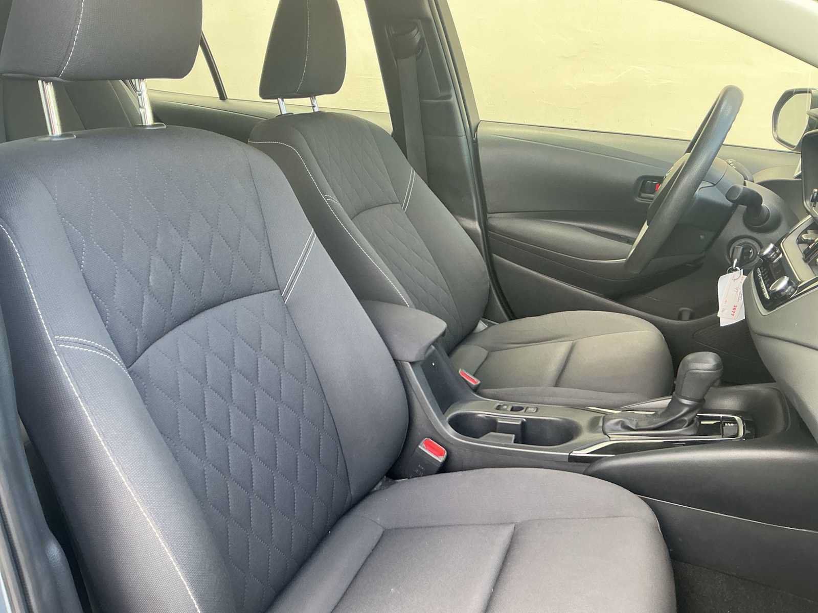 Used 2024 Toyota Corolla LE FWD image 25