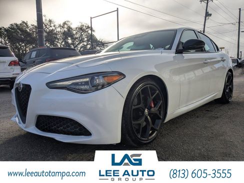 Used 2020 Alfa Romeo Giulia w/ Nero Edizione image 7