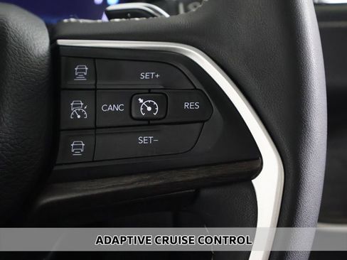 Used 2022 Jeep Grand Cherokee Limited 4xe AWD/4WD image 6