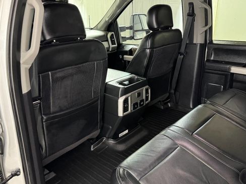 Used 2019 Ford F250 Lariat image 45