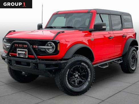 Used 2023 Ford Bronco Wildtrak image 1