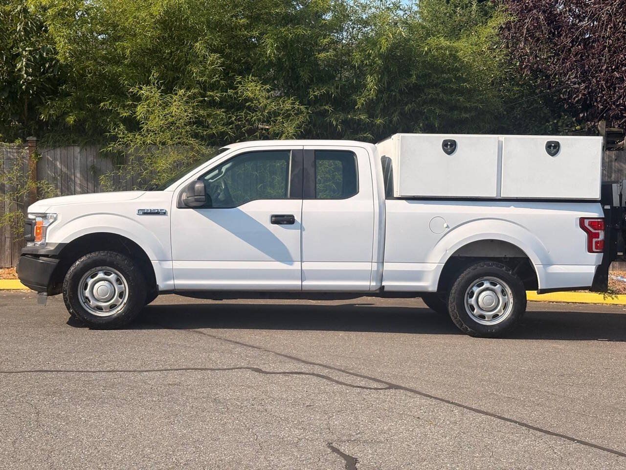 Used 2018 Ford F150 XL w/ Equipment Group 101A Mid RWD image 4