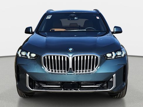 New 2026 BMW X5 xDrive40i w/ Climate Comfort Package image 2